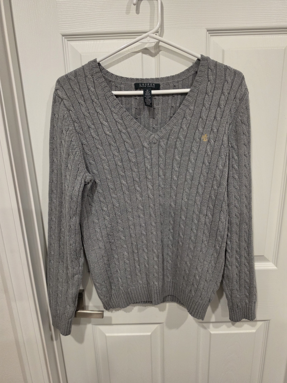 Ralph Lauren Women's Gray Cable-Knit V-Neck Sweater Size-M - Picture 2 of 5